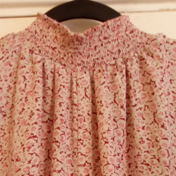 Fairycore Long Sleeve White With Pink Floral Print Button Blouse Size Medium - Picture 2 of 6